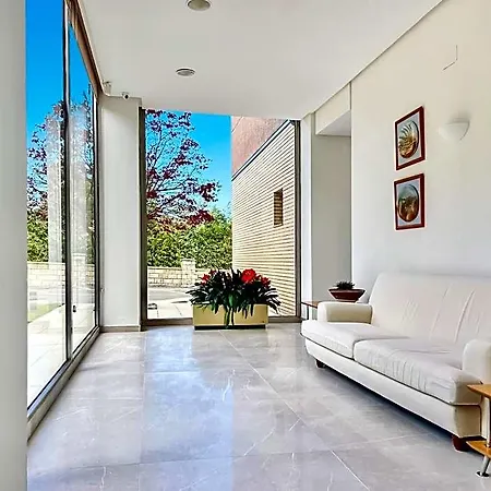 Arces Apartment