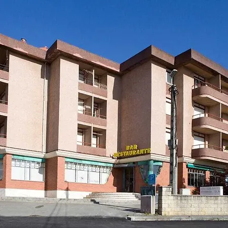 Apartament Arces *